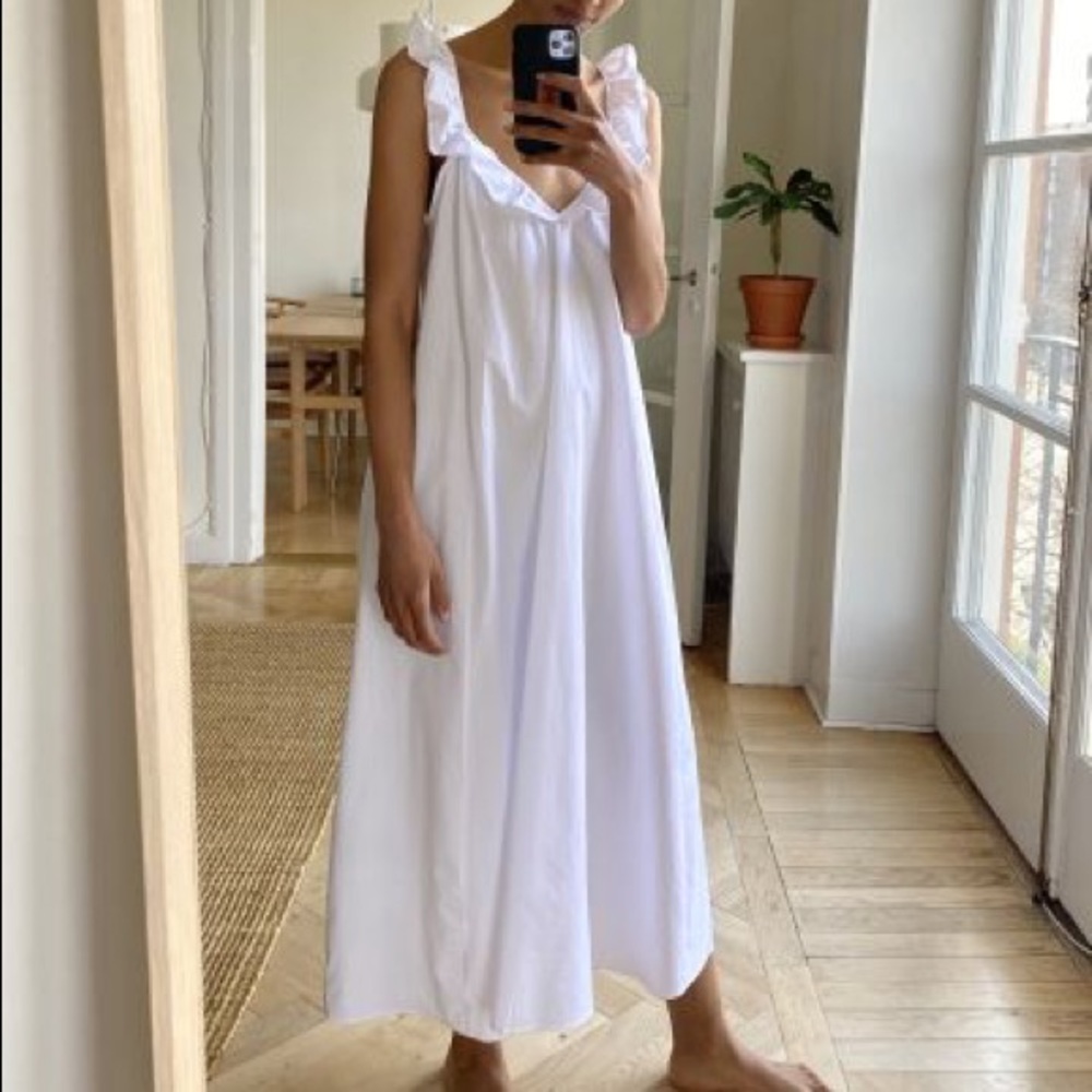 White Dress🤍